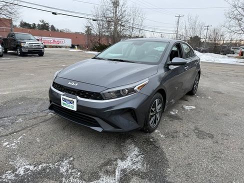 Used 2023 Kia Forte LXS FWD image 14