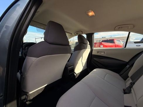 Used 2021 Toyota Corolla LE w/ Carpet Mat Package (TMS) image 16