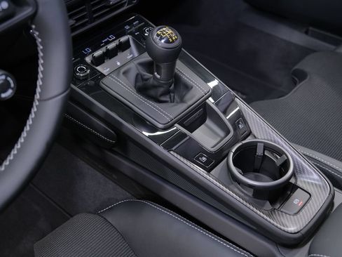 Used 2026 Porsche 911 GT3 RWD image 18