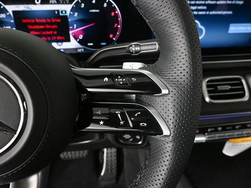 New 2026 Mercedes-Benz GLS 450 4MATIC image 11