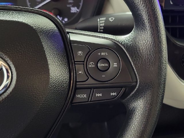 Used 2025 Toyota Corolla LE w/ Convenience Package FWD image 25