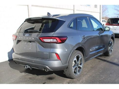 Used 2024 Ford Escape ST-Line Select w/ Tech Pack #2 image 3