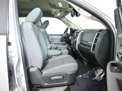 Used 2017 RAM 1500 Big Horn AWD/4WD image 14