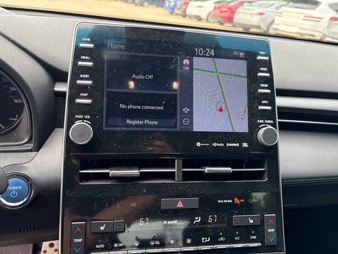Used 2022 Toyota Avalon XSE FWD image 16