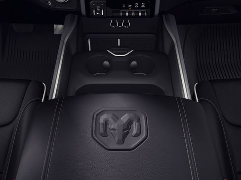 New 2027 RAM 1500 Laramie AWD/4WD image 16