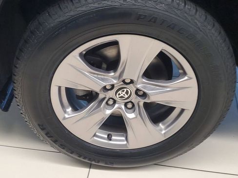 Certified 2022 Toyota RAV4 XLE w/ Convenience Package image 4