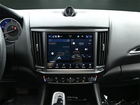 Used 2022 Maserati Levante Modena image 28