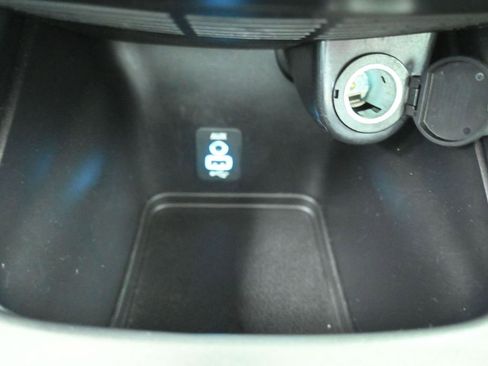 Used 2020 Dodge Journey SE w/ SE Popular Equipment Group image 28