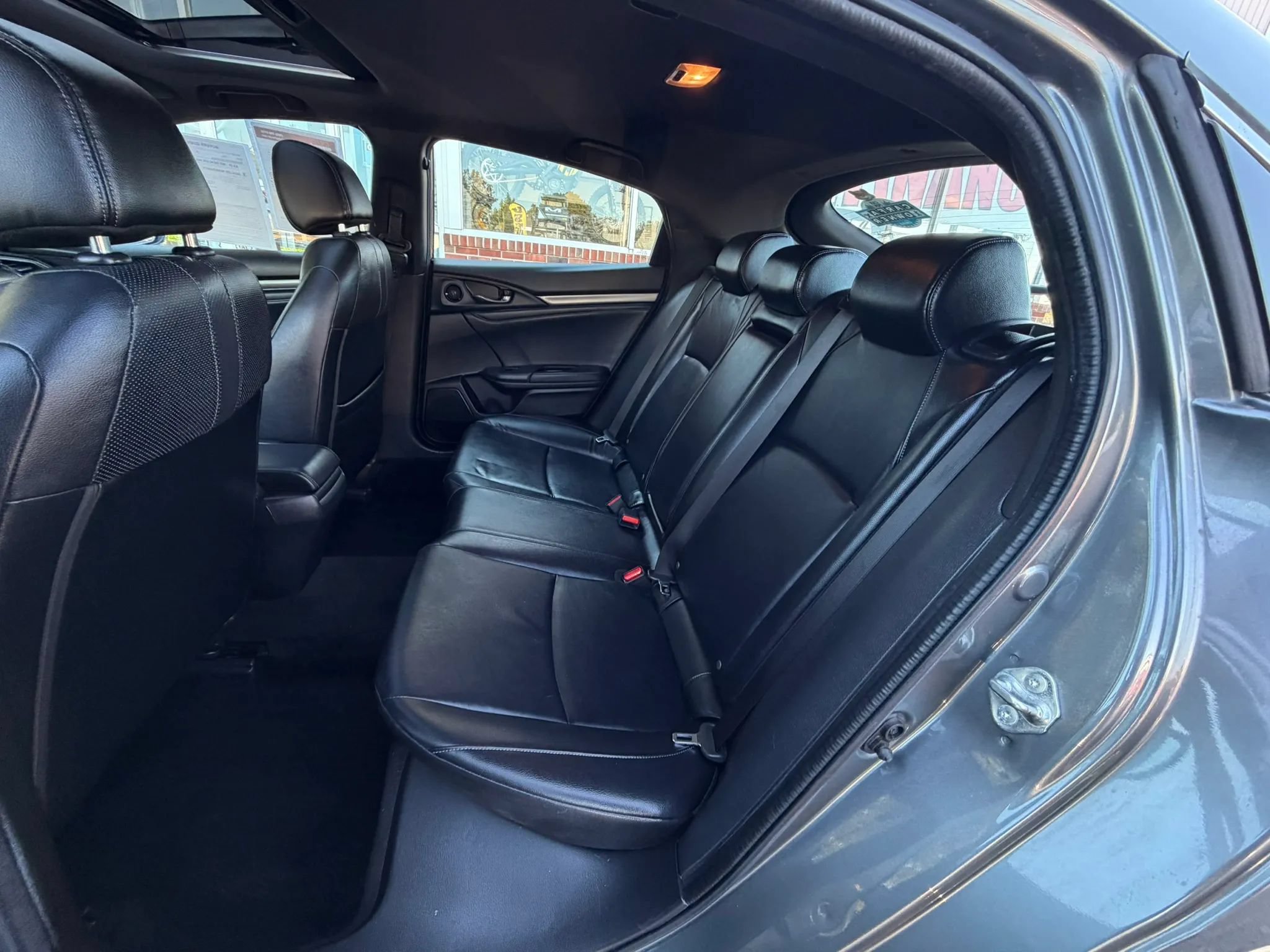 Used 2017 Honda Civic EX-L image 11