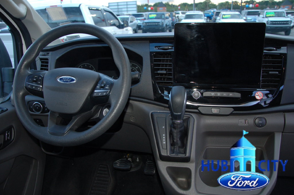 Used 2023 Ford Transit 350 XLT RWD image 17