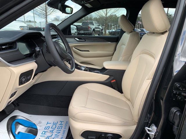 New 2024 Jeep Grand Cherokee Limited AWD/4WD image 19