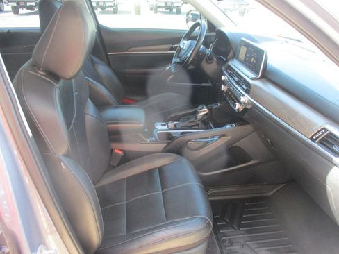 Used 2020 Kia Telluride SX w/ Towing Package AWD/4WD image 10
