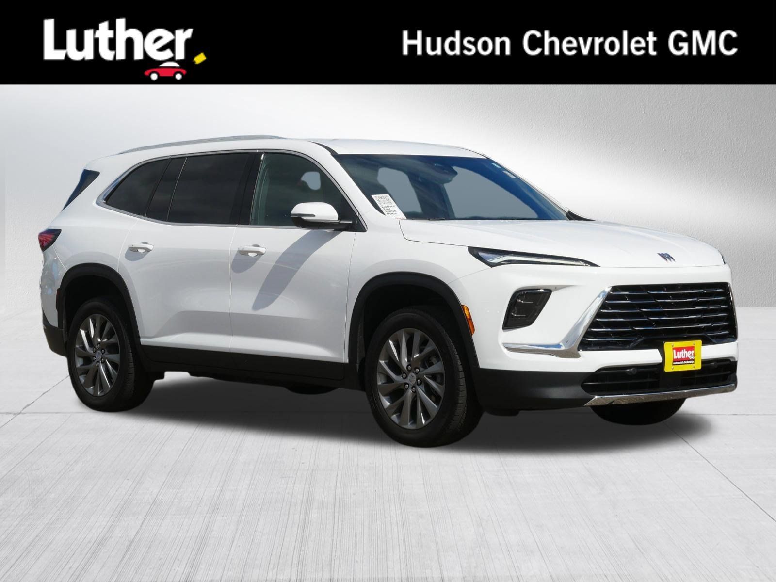 Used 2026 Buick Enclave Preferred AWD/4WD image 1