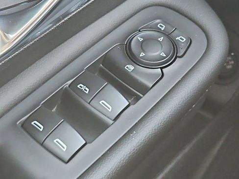 Certified 2024 GMC Terrain SLT image 22