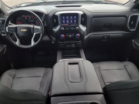 Used 2022 Chevrolet Silverado 2500 LTZ w/ LTZ Convenience Package image 11