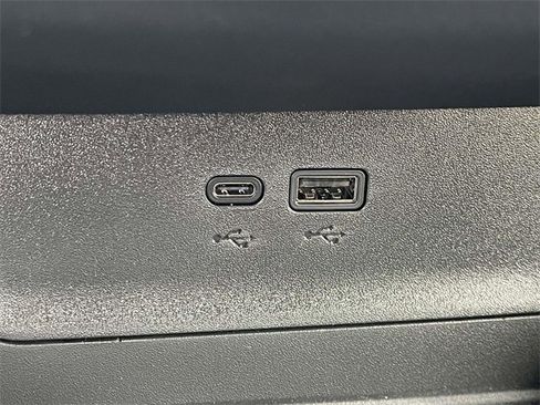 New 2026 Chevrolet Equinox ACTIV w/ Convenience Package III image 16