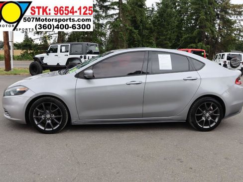 Used 2015 Dodge Dart SXT w/ Sun/Sound Group FWD image 9