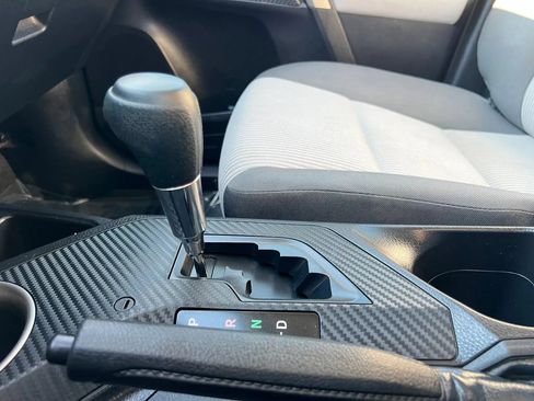 Used 2014 Toyota RAV4 LE AWD/4WD image 27