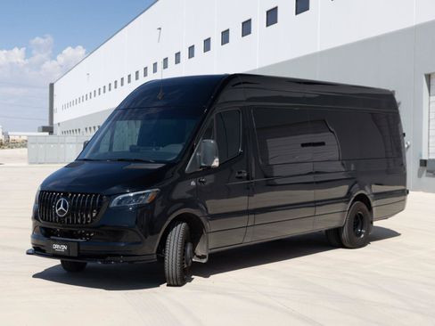 Used 2019 Mercedes-Benz Sprinter 3500 image 8