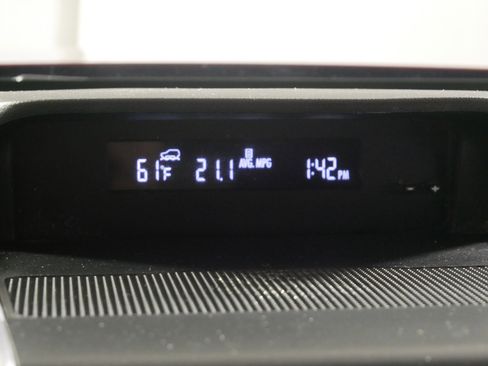 Used 2021 Subaru Ascent Premium w/ Convenience Package image 30