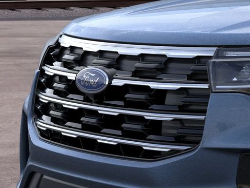 New 2026 Ford Explorer Active RWD image 17