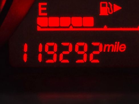 Used 2015 MAZDA MAZDA5 Sport image 32