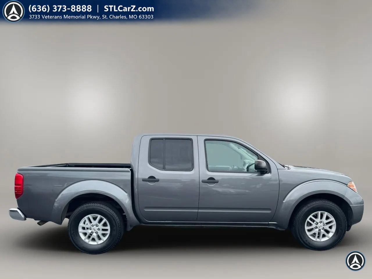 Used 2019 Nissan Frontier SV RWD image 2