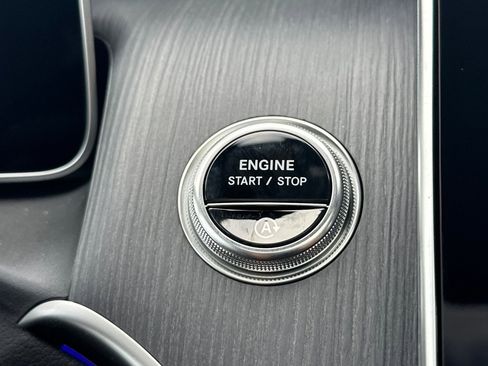 New 2026 Mercedes-Benz GLC 300 4MATIC image 23