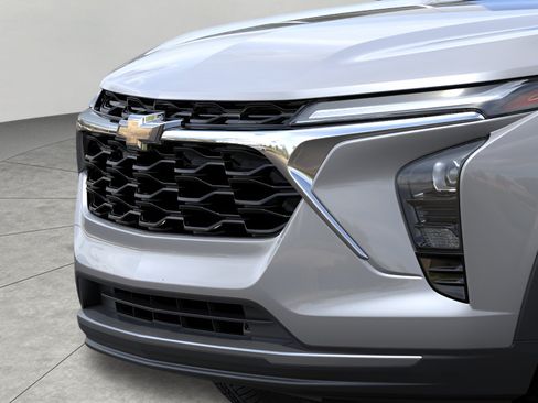 New 2026 Chevrolet Trax LT w/ Driver Confidence Package FWD image 13