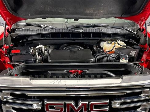Used 2019 GMC Sierra 1500 SLT w/ SLT Premium Plus Package AWD/4WD image 12