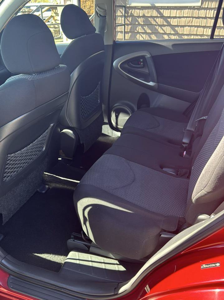 Used 2007 Toyota RAV4 Sport FWD image 4