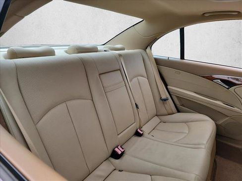 Used 2008 Mercedes-Benz E 350 Sedan image 16