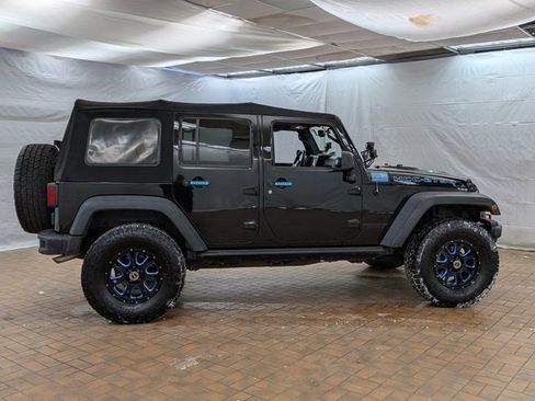 Used 2016 Jeep Wrangler Unlimited Rubicon image 8