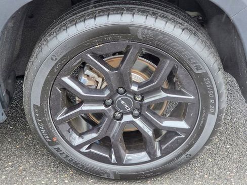 Used 2025 Honda Pilot Elite image 15