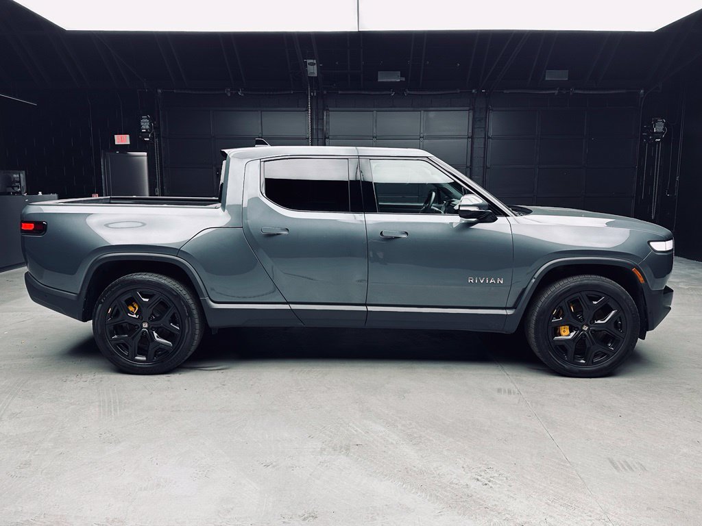 Used 2022 Rivian R1T Adventure AWD/4WD image 9
