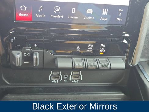 Used 2025 RAM 1500 Big Horn AWD/4WD image 35