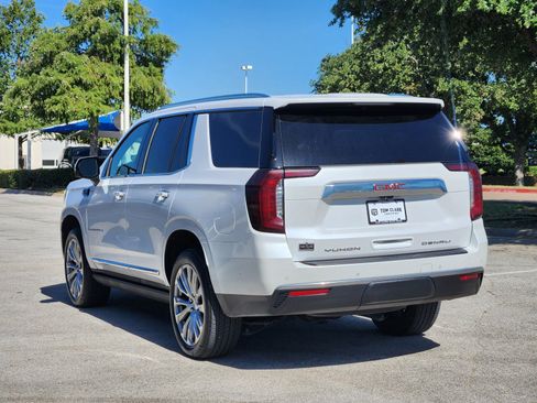 Used 2023 GMC Yukon Denali w/ Advanced Technology Package AWD/4WD image 4