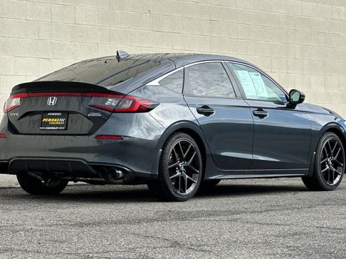 Used 2023 Honda Civic Sport Touring image 4