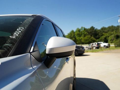 Used 2023 Nissan Rogue SV AWD/4WD image 22