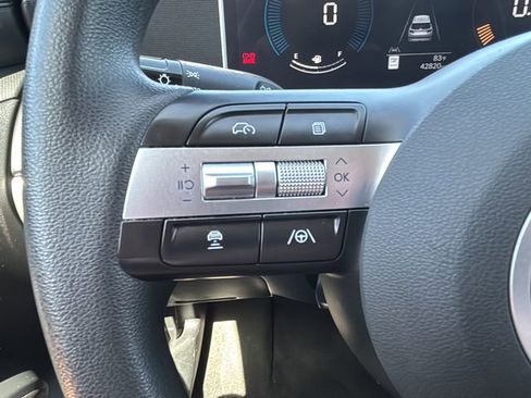 Used 2025 Hyundai Tucson SEL FWD image 18