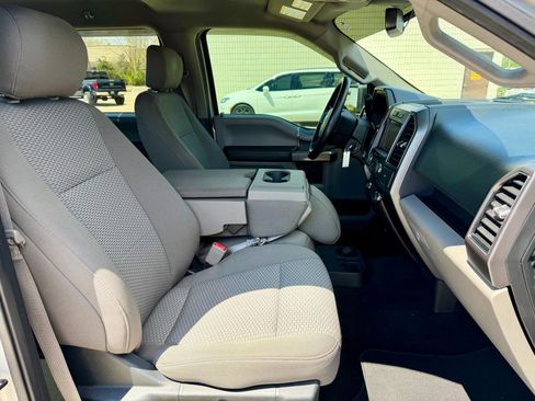 Used 2019 Ford F150 XLT w/ Equipment Group 302A Luxury AWD/4WD image 17