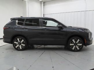 New 2026 Mitsubishi Outlander SE video 2