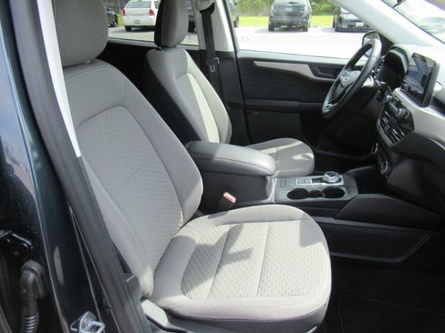 Used 2022 Ford Escape SE w/ SE Sport Appearance Package image 13