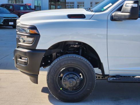 New 2026 RAM 3500 Tradesman AWD/4WD image 10