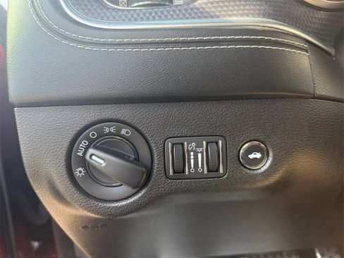 Used 2020 Dodge Charger SRT Hellcat w/ Harman/Kardon Audio Group image 19