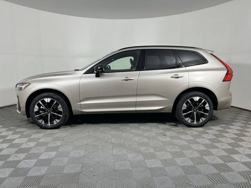 Used 2026 Volvo XC60 B5 Plus w/ Protection Package Premier AWD/4WD image 7