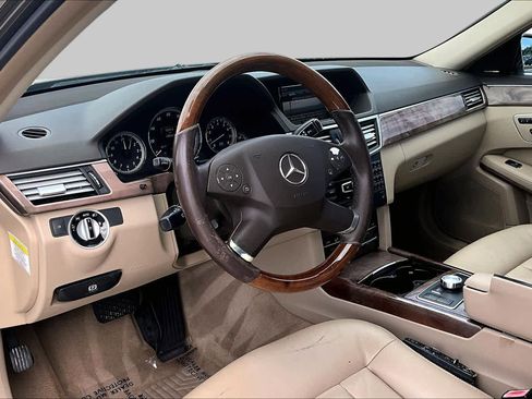 Used 2013 Mercedes-Benz E 350 Sedan image 15