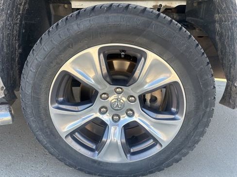 Used 2021 RAM 1500 Laramie image 27