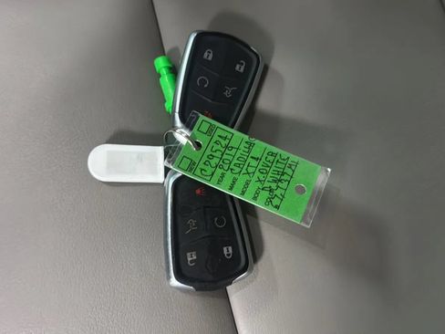 Used 2019 Cadillac XT4 Premium Luxury w/ Cold Weather Package FWD image 24