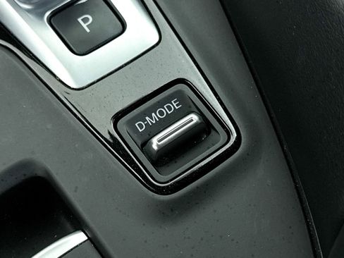 Used 2021 INFINITI QX50 Luxe w/ Appearance Package image 10